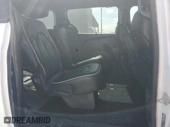 2023 Chrysler Pacifica Limited with VIN 2C4RC3GG7PR593178, listed as a Copart auction lot 54371325 with 44,633 mi miles and Salvage title. Bid and sale history available at DreamBid. Image 11.