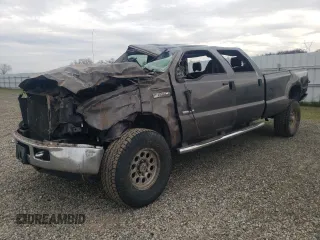2006 Ford Super Duty F-250 XL with VIN 1FTSW21P16ED33060, listed as a Copart auction lot 88250435 with 233,114 mi miles and Non Repairable. Bid and sale history available at carsss.com. Image 1.