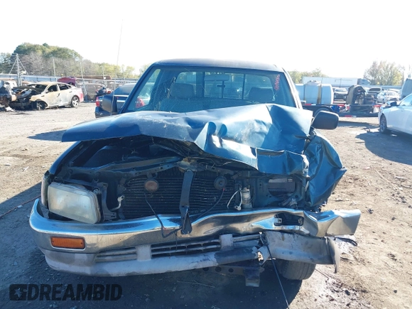1996 Toyota T100 DX z VIN JT4TN12D4T0016257, wystawiony jako IAAI lot #40964830 z przebiegiem 121 817 mil mil oraz . Historia ofert i sprzedaży dostępna na DreamBid. Obrazek 12.