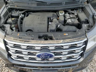 2017 Ford Explorer XLT с VIN 1FM5K7D88HGC02706, выставлен на аукционе Copart как лот 52456485 с пробегом 60 702 миль миль и Списание • Salvage title. История ставок и продаж доступна на DreamBid. Изображение 13.