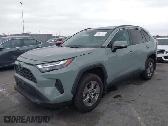 2023 Toyota RAV4 Hybrid XLE z VIN 4T3RWRFV3PU082518, wystawiony jako IAAI lot #42293513 z przebiegiem 14 463 mil mil oraz . Historia ofert i sprzedaży dostępna na DreamBid. Obrazek 17.