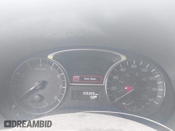 2014 Nissan Pathfinder S with VIN 5N1AR2MM3EC667620, listed as a IAAI auction lot 42654851 with 109,305 mi miles and . Bid and sale history available at DreamBid. Image 7.