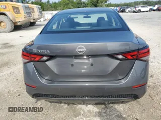 2025 Nissan Sentra S z VIN 3N1AB8BV9SY229200, wystawiony jako Copart lot #56155535 z przebiegiem 11 396 mil mil oraz Czysty tytuł • Clean title. Historia ofert i sprzedaży dostępna na DreamBid. Obrazek 6.