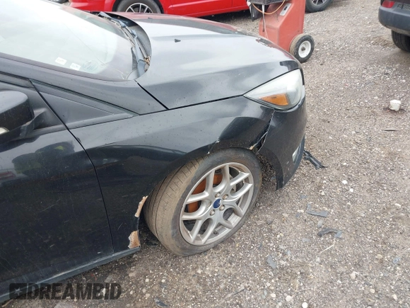 2015 Ford Focus SE with VIN 1FADP3K24FL302773, listed as a IAAI auction lot 41967128 with 202,193 mi miles. Bid and sale history available at carsss.com. Image 14.