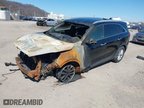 2016 Kia Sorento LX with VIN 5XYPGDA35GG055431, listed as a IAAI auction lot 41821606 with 141,011 mi miles. Bid and sale history available at carsss.com. Image 17.