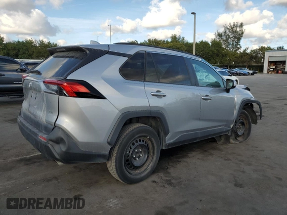 2020 Toyota RAV4 LE with VIN 2T3K1RFVXLC034798, listed as a Copart auction lot 44111085 with 42,011 mi miles and Clean Title. Bid and sale history available at DreamBid. Image 3.