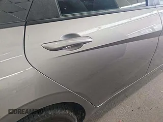 2024 Hyundai Elantra SEL z VIN KMHLM4DG8RU636246, wystawiony jako IAAI lot #42808858 z przebiegiem 37 872 mil mil oraz . Historia ofert i sprzedaży dostępna na DreamBid. Obrazek 28.