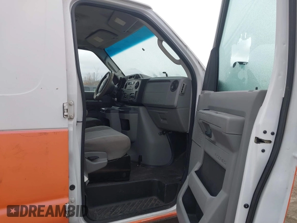 2011 Ford Econoline Cargo Commercial with VIN 1FTNS2EW2BDB24727, listed as a IAAI auction lot 41256502 with 280,981 mi miles and . Bid and sale history available at DreamBid. Image 5.