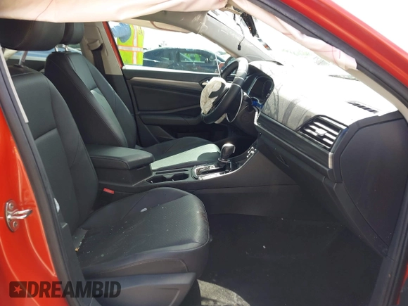 2019 Volkswagen Jetta SEL with VIN 3VWE57BU7KM167369, listed as a IAAI auction lot 42346356 with 79,327 mi miles and . Bid and sale history available at DreamBid. Image 5.