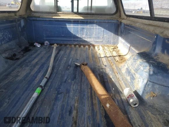 1991 Ford F-250 with VIN 2FTHF26G8MCA54999, listed as a Copart auction lot 80223084 with 445,684 mi miles and Salvage Title. Bid and sale history available at DreamBid. Image 10.