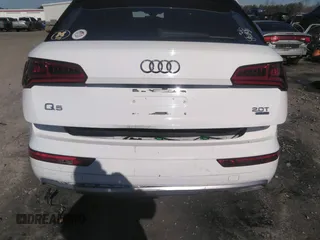2018 Audi Q5 Premium with VIN WA1ANAFYXJ2097362, listed as a IAAI auction lot 41381832 with 130,049 mi miles. Bid and sale history available at carsss.com. Image 19.