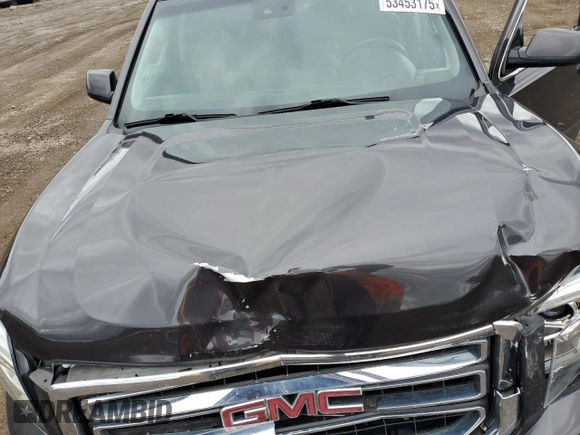 2016 GMC Yukon XL SLT with VIN 1GKS2GKC3GR282521, listed as a Copart auction lot 53453175 with 102,250 mi miles and Salvage Title. Bid and sale history available at carsss.com. Image 13.