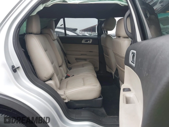 2014 Ford Explorer XLT with VIN 1FM5K7D88EGC22692, listed as a IAAI auction lot 41945588 with 84,129 mi miles. Bid and sale history available at carsss.com. Image 8.