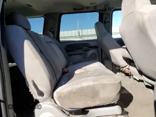 2005 Ford Excursion Special Serv с VIN 1FMNU40L15ED24141, выставлен на аукционе Copart как лот 87421344 с пробегом 263 527 миль миль и Чистый • Clean title. История ставок и продаж доступна на DreamBid. Изображение 11.