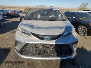 2024 Toyota Sienna XSE with VIN 5TDDRKEC3RS216263, listed as a Copart auction lot 77866434 with 0 mi miles and Salvage Title. Bid and sale history available at carsss.com. Image 5.