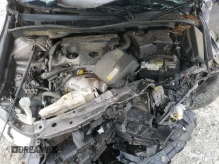 2015 Toyota Camry XLE z VIN 4T4BF1FK6FR516551, wystawiony jako Copart lot #58036375 z przebiegiem 160 631 mil mil oraz Szkoda całkowita • Salvage title. Historia ofert i sprzedaży dostępna na DreamBid. Obrazek 11.