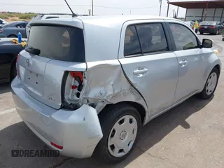 2009 Scion xD z VIN JTKKU10459J047241, wystawiony jako IAAI lot #42289380 z przebiegiem 231 154 mil mil oraz . Historia ofert i sprzedaży dostępna na DreamBid. Obrazek 4.