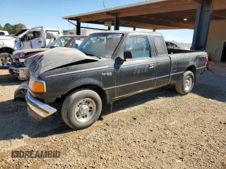 1995 Ford Ranger Splash with VIN 1FTCR14X2STA61772, listed as a Copart auction lot 77033104 with 129,784 mi miles and Salvage Title. Bid and sale history available at carsss.com. Image 1.