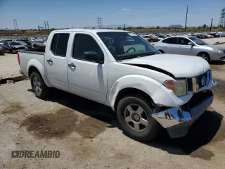 2006 Nissan Frontier SE z VIN 1N6AD07U26C447984, wystawiony jako Copart lot #55707185 z przebiegiem 144 279 mil mil oraz Szkoda całkowita • Salvage title. Historia ofert i sprzedaży dostępna na DreamBid. Obrazek 4.