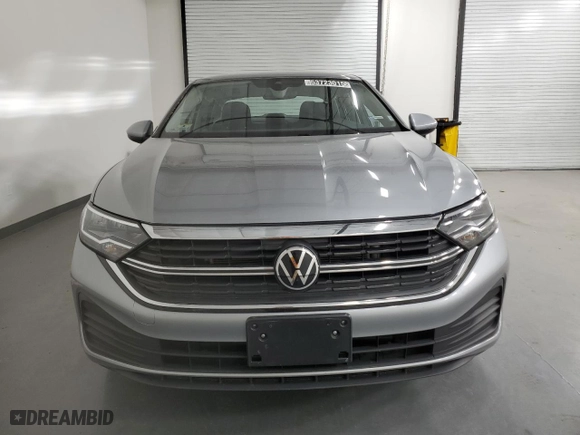 2024 Volkswagen Jetta SE with VIN 3VWEM7BU5RM088229, listed as a Copart auction lot 53723015 with 18,792 mi miles and Clean Title. Bid and sale history available at carsss.com. Image 5.