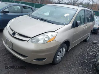 2009 Toyota Sienna CE with VIN 5TDZK23CX9S250245, listed as a IAAI auction lot 41819813 with 999,999 mi miles. Bid and sale history available at carsss.com. Image 2.