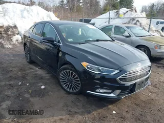 2017 Ford Fusion SE z VIN 3FA6P0H96HR338206, wystawiony jako IAAI lot #41711640 z przebiegiem 121 187 mil mil oraz . Historia ofert i sprzedaży dostępna na DreamBid. Obrazek 1.