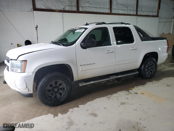 2012 Chevrolet Avalanche LS with VIN 3GNTKEE77CG133131, listed as a Copart auction lot 85170234 with 143,961 mi miles and Clean Title. Bid and sale history available at carsss.com. Image 1.