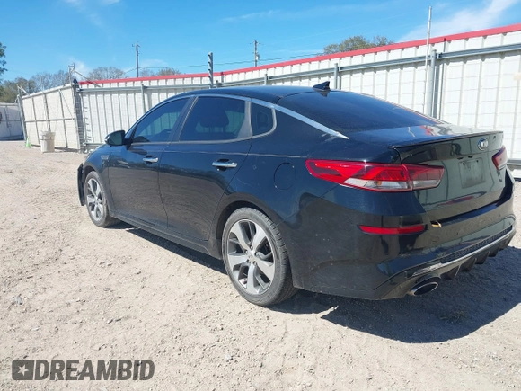 2019 Kia Optima LX with VIN 5XXGT4L31KG353576, listed as a IAAI auction lot 41712207 with 113,986 mi miles. Bid and sale history available at carsss.com. Image 3.