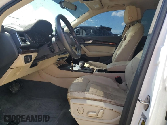 2019 Audi Q5 Premium with VIN WA1ANAFY2K2081660, listed as a Copart auction lot 54208325 with 111,082 mi miles and Clean Title. Bid and sale history available at carsss.com. Image 7.