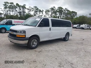 2018 Chevrolet Express Passenger LT с VIN 1GAZGPFG7J1334935, выставлен на аукционе IAAI как лот 41697084 с пробегом 72 571 миль миль и . История ставок и продаж доступна на DreamBid. Изображение 18.