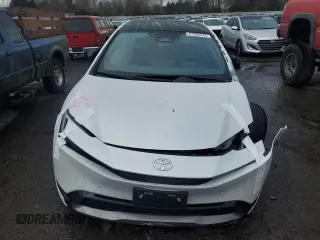 2024 Toyota Prius LE with VIN JTDADABU0R3016757, listed as a Copart auction lot 47505415 with 88 mi miles and Salvage Title. Bid and sale history available at carsss.com. Image 5.