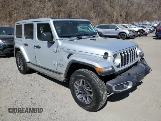 2024 Jeep Wrangler Sahara z VIN 1C4PJXEG9RW242600, wystawiony jako Copart lot #49297285 z przebiegiem 11 391 mil mil oraz Szkoda całkowita • Salvage title. Historia ofert i sprzedaży dostępna na DreamBid. Obrazek 4.