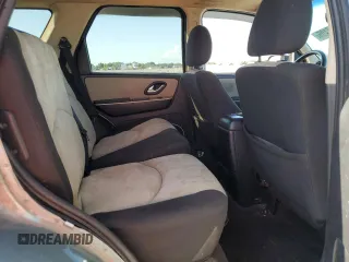 2006 Mercury Mariner Luxury with VIN 4M2CU57146KJ09890, listed as a Copart auction lot 57422405 with 279,773 mi miles and Non repairable. Bid and sale history available at DreamBid. Image 11.