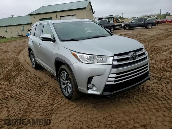 2018 Toyota Highlander SE with VIN 5TDJZRFHXJS846274, listed as a Copart auction lot 58130425 with 123,439 mi miles and Clean title. Bid and sale history available at DreamBid. Image 14.