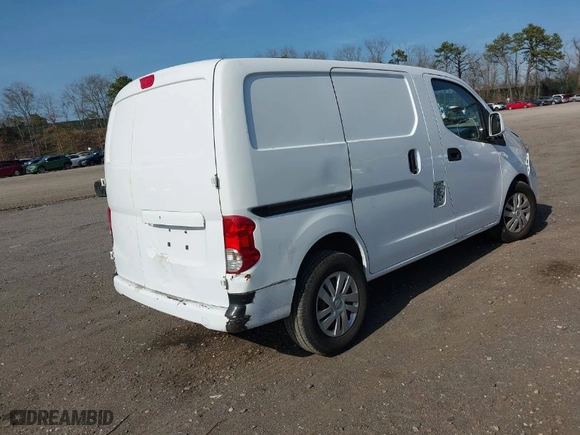 2017 Nissan NV200 Compact Cargo SV with VIN 3N6CM0KN0HK714738, listed as a IAAI auction lot 41816392 with 96,419 mi miles. Bid and sale history available at carsss.com. Image 4.
