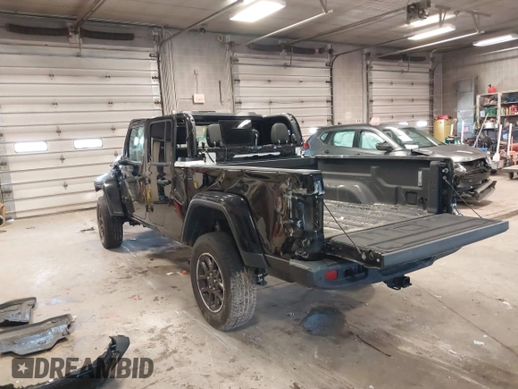 2021 Jeep Gladiator Willys with VIN 1C6HJTAGXML514043, listed as a IAAI auction lot 41869052 with 37,783 mi miles. Bid and sale history available at carsss.com. Image 3.