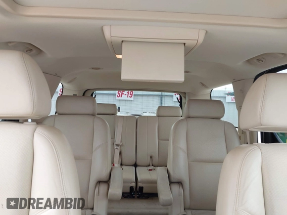 2008 Cadillac Escalade with VIN 1GYEC63898R234382, listed as a IAAI auction lot 41781206 with 150,916 mi miles. Bid and sale history available at carsss.com. Image 8.