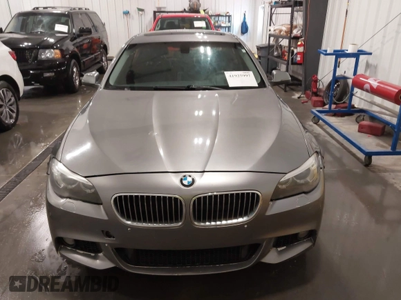 2014 BMW 5 Series 535i xDrive with VIN WBA5B3C56ED292646, listed as a IAAI auction lot 41925997 with 157,152 mi miles and . Bid and sale history available at carsss.com. Image 12.