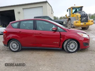 2013 Ford C-Max SE z VIN 1FADP5AU9DL542445, wystawiony jako IAAI lot #40773063 z przebiegiem 102 429 mil mil oraz . Historia ofert i sprzedaży dostępna na DreamBid. Obrazek 13.