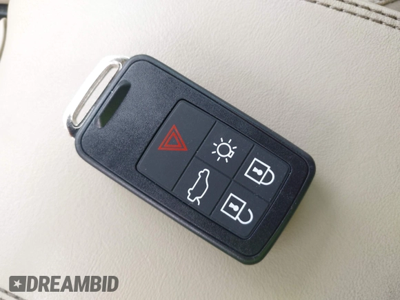 2012 Volvo S60 T5 с VIN YV1622FS5C2046841, выставлен на аукционе IAAI как лот 42048477 с пробегом 231 218 миль миль и . История ставок и продаж доступна на DreamBid. Изображение 11.