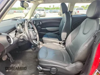 2011 MINI Hardtop with VIN WMWSU3C54BT095490, listed as a Copart auction lot 64220255 with 81,121 mi miles and Clean title. Bid and sale history available at DreamBid. Image 7.