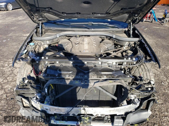 2022 BMW X5 M z VIN 5YMJU0C06N9M49374, wystawiony jako Copart lot #41621645 z przebiegiem 36 242 mil mil oraz Szkoda całkowita • Salvage title. Historia ofert i sprzedaży dostępna na DreamBid. Obrazek 14.