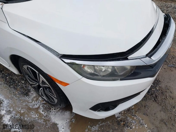 2018 Honda Civic Coupe EX-L with VIN 2HGFC3B76JH352964, listed as a IAAI auction lot 41299637 with 123,751 mi miles. Bid and sale history available at carsss.com. Image 17.
