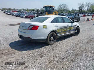 2015 Ford Police Interceptor с VIN 1FAHP2MK6FG173422, выставлен на аукционе IAAI как лот 42011247 с пробегом 188 804 миль миль и . История ставок и продаж доступна на DreamBid. Изображение 4.