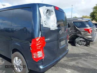 2015 Nissan NV200 SV with VIN 3N6CM0KN9FK703833, listed as a IAAI auction lot 41956251 with 259,155 mi miles. Bid and sale history available at carsss.com. Image 6.