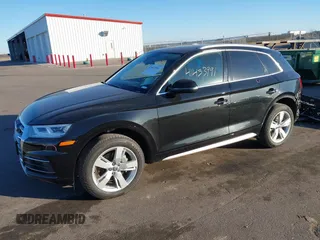 2019 Audi Q5 Premium Plus with VIN WA1BNAFY7K2107397, listed as a IAAI auction lot 41453991 with 60,883 mi miles. Bid and sale history available at carsss.com. Image 2.