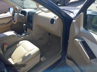 2008 Ford Explorer XLT with VIN 1FMEU73E88UA75121, listed as a IAAI auction lot 41714427 with 238,774 mi miles and . Bid and sale history available at carsss.com. Image 5.