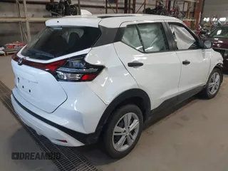 2022 Nissan Kicks S with VIN 3N1CP5BV1NL506724, listed as a IAAI auction lot 41757513 with 44,269 mi miles. Bid and sale history available at carsss.com. Image 4.
