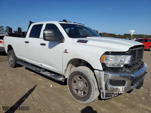 2024 Ram 2500 Tradesman with VIN 3C6UR5HL6RG253486, listed as a Copart auction lot 43462095 with 34,638 mi miles and Salvage Title. Bid and sale history available at carsss.com. Image 4.