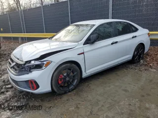 2024 Volkswagen Jetta GLI 40th Anniversary Edition с VIN 3VW9T7BU2RM049019, выставлен на аукционе Copart как лот 86687754 с пробегом 2 120 миль миль и На запчасти • Non repairable. История ставок и продаж доступна на DreamBid. Изображение 1.
